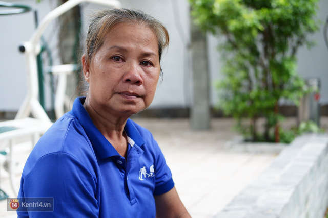 Nhặt được 7.400 USD trong bao rác, hai mẹ con lao công ở Sài Gòn trả lại cho khách Tây: Em muốn sống bằng chính đồng tiền mình tạo ra - Ảnh 6.