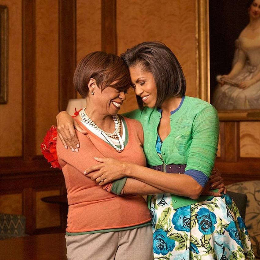 Đoạn trích độc quyền từ quyển hồi ký của Michelle Obama: Tình yêu của người mẹ - 4