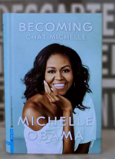 Bìa sách Becoming - Chất Michelle bản tiếng Việt.