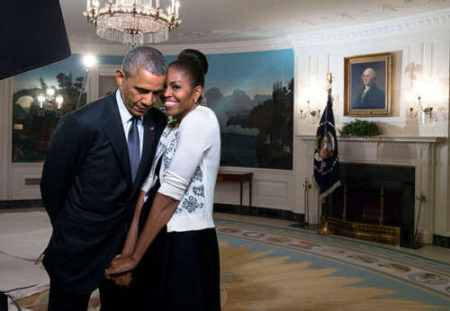 BÃ  Michelle Obama bÃªn chá»ng - Tá»ng thá»ng Má»¹ Barack Obama, khi Ã´ng ÄÆ°Æ¡ng nhiá»m - táº¡i NhÃ  Tráº¯ng nÄm 2015.