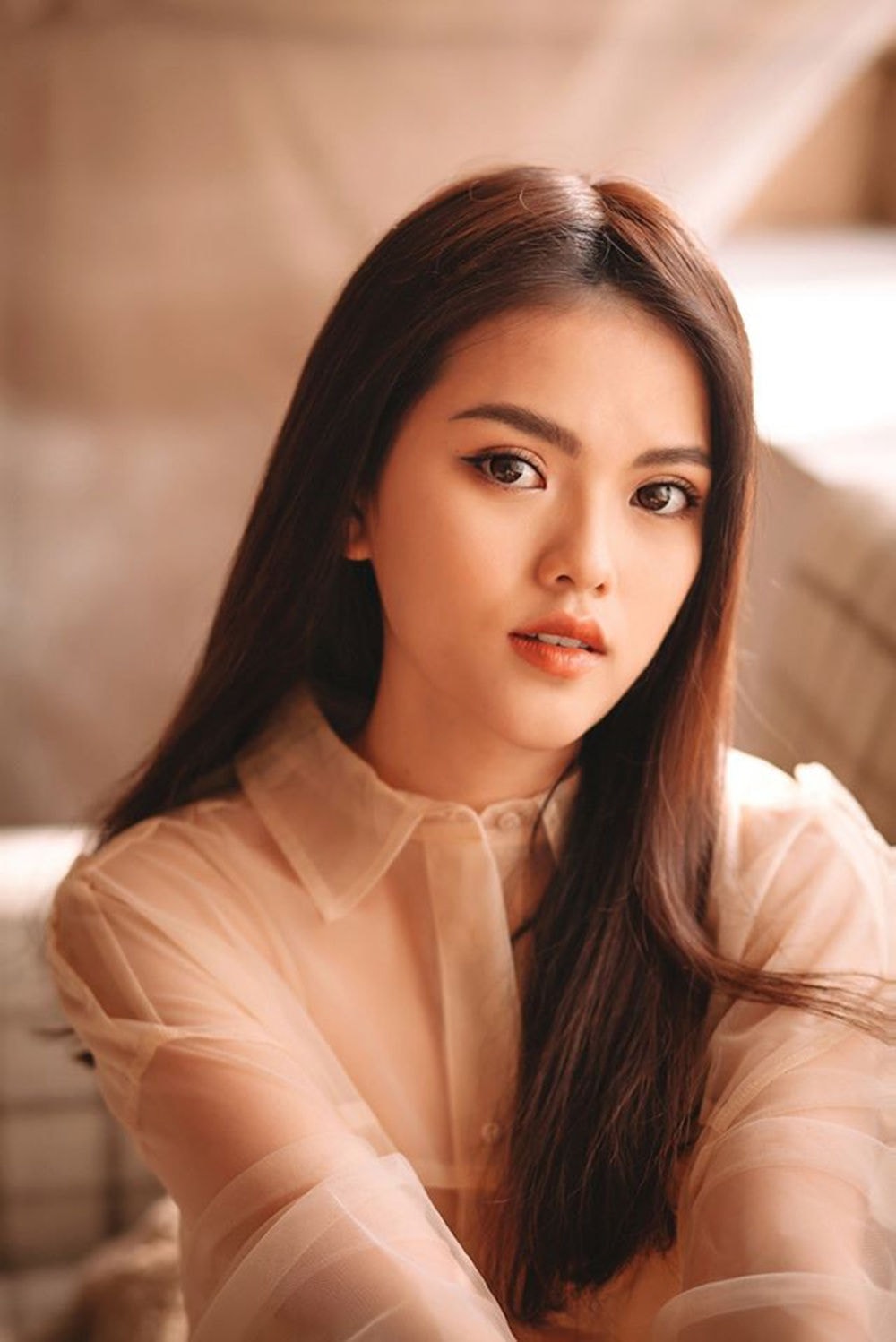 9x Sài thành sở hữu nhan sắc trong trẻo như nắng mai - 7