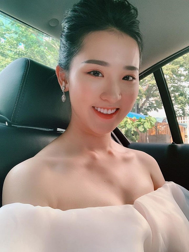 4 nữ sinh đẹp nhất Đà Nẵng: Có hai người giống hệt thần tiên Lưu Diệc Phi - 19