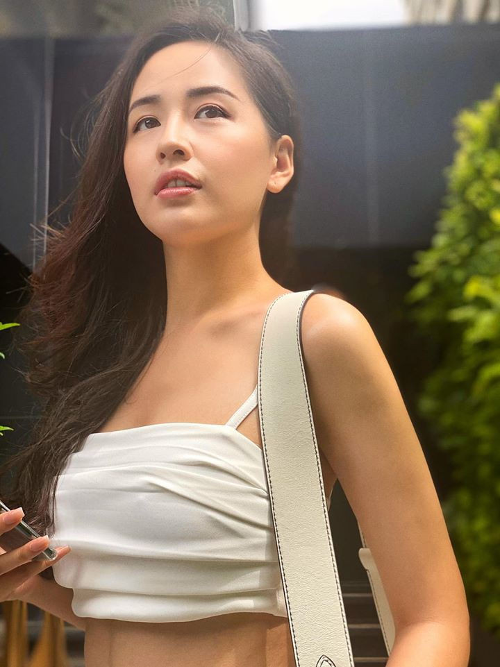 Hoa hậu Mai Phương Thuý, Ngọc Hân táo bạo bất ngờ với ảnh áo tắm, bán nude - 6