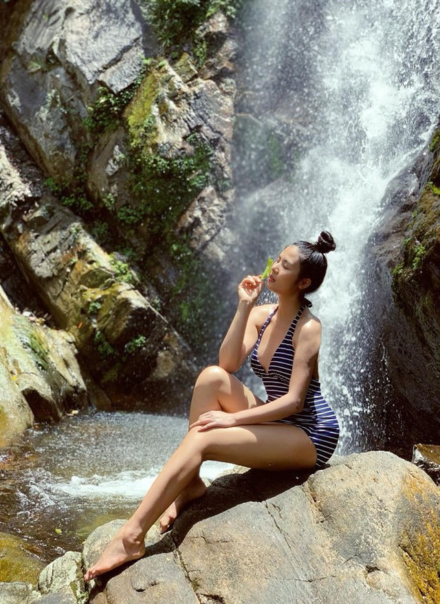 Hoa hậu Mai Phương Thuý, Ngọc Hân táo bạo bất ngờ với ảnh áo tắm, bán nude - 16
