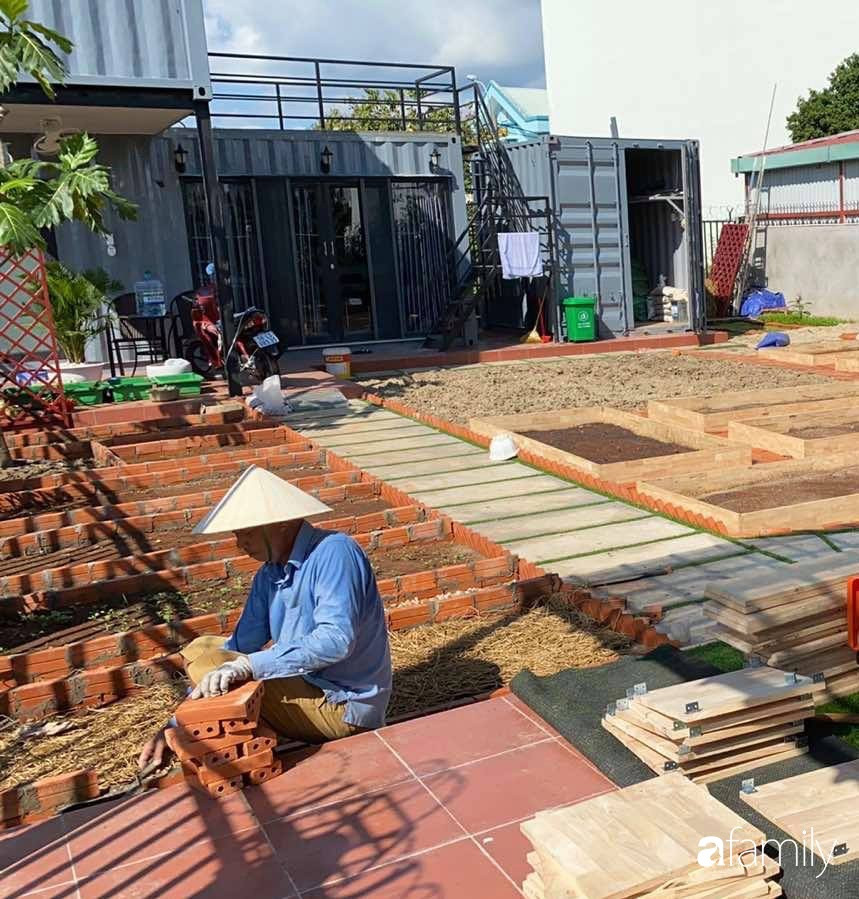 Con gái chi 500 triệu đồng xây nhà vườn container để bố về hưu thỏa mãn đam mê trồng rau ở Sài Gòn - Ảnh 23.
