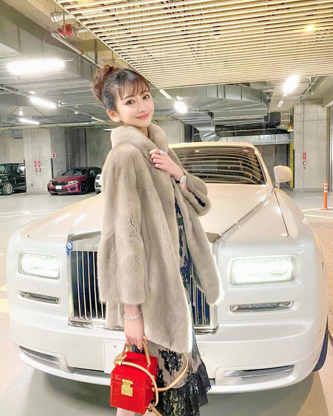 Choáng với cuộc sống của mẫu nữ kiêm Geisha số 1 Nhật Bản: Hàng hiệu xa xỉ, thu nhập 44 tỷ/năm, quyết nghỉ hưu ở tuổi 32 - Ảnh 14.
