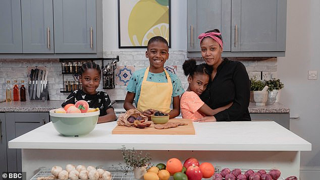 “Ngôi sao đầu bếp” 12 tuổi khởi nghiệp từ những lần tự nấu nướng vì mẹ ốm - 1