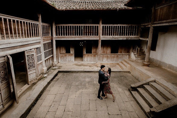 Cặp đôi 9X đi xuyên Việt chụp bộ ảnh cưới để đời - 7