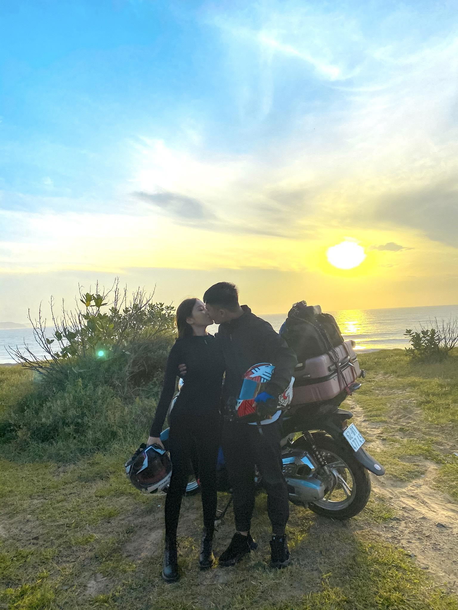Cặp đôi 9x dành 33 ngày đi 6.000km du lịch khắp Việt Nam - 2