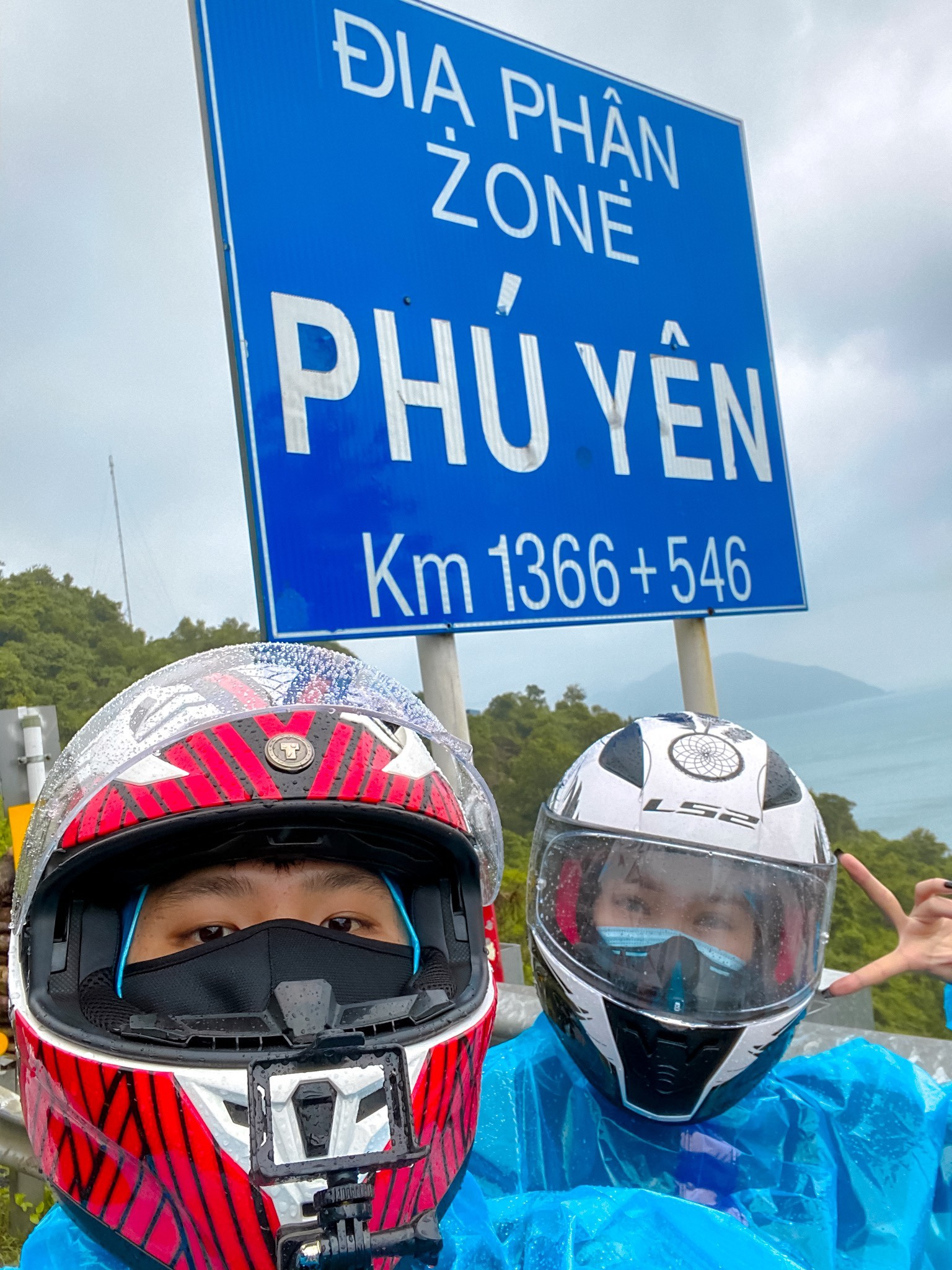 Cặp đôi 9x dành 33 ngày đi 6.000km du lịch khắp Việt Nam - 1