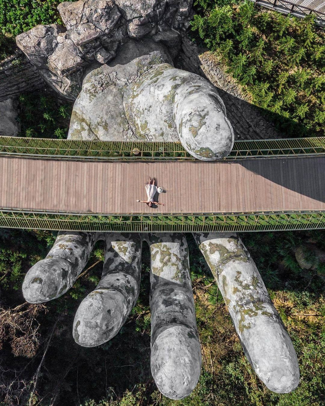 Ái Thủy - nữ kiến trúc sư tạo nên cây Cầu Vàng “made in Vietnam” làm kinh ngạc khắp thế giới và lần đầu nghe kể về ý nghĩa thật sự của đôi bàn tay khổng lồ - Ảnh 4.