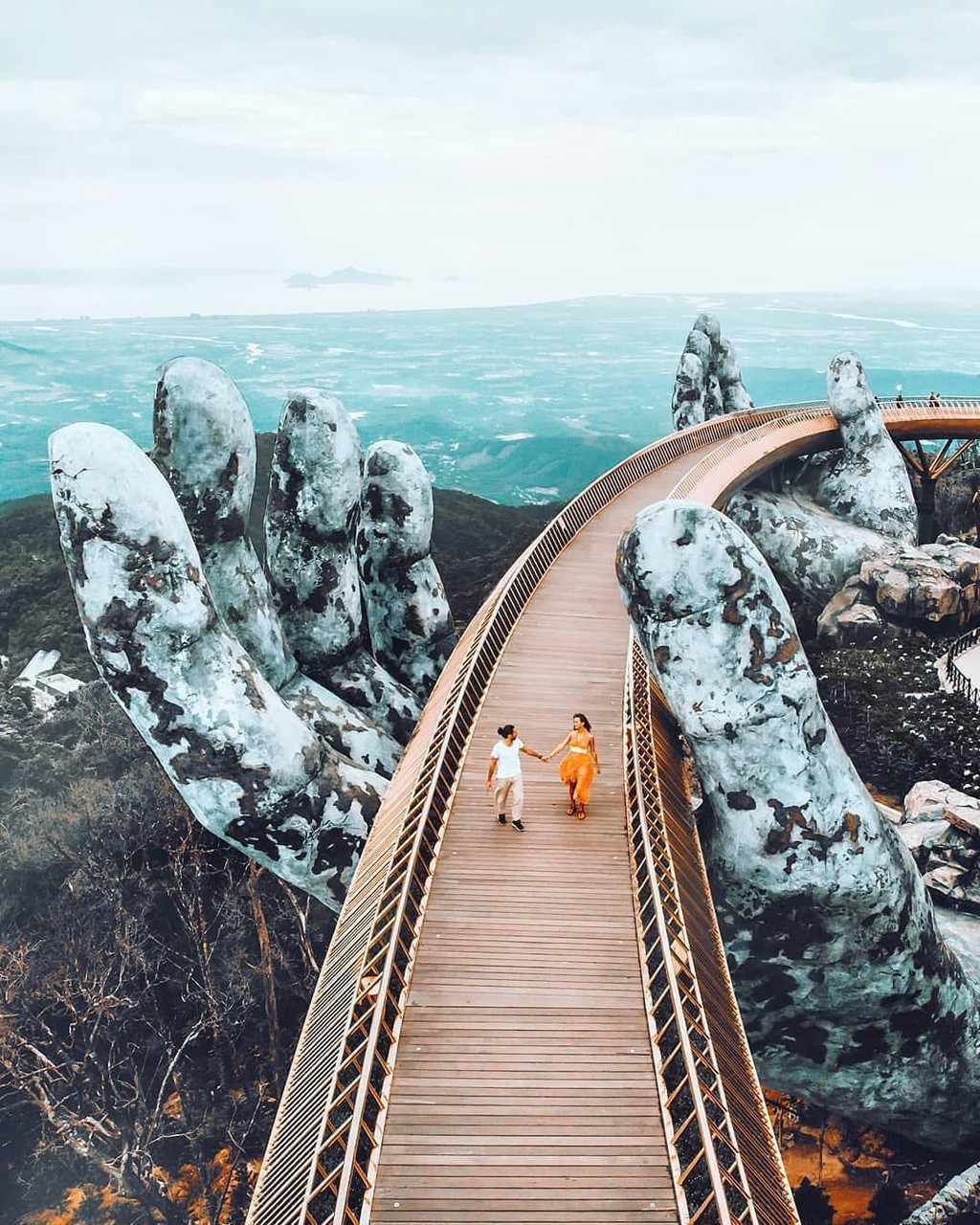 Ái Thủy - nữ kiến trúc sư tạo nên cây Cầu Vàng “made in Vietnam” làm kinh ngạc khắp thế giới và lần đầu nghe kể về ý nghĩa thật sự của đôi bàn tay khổng lồ - Ảnh 7.