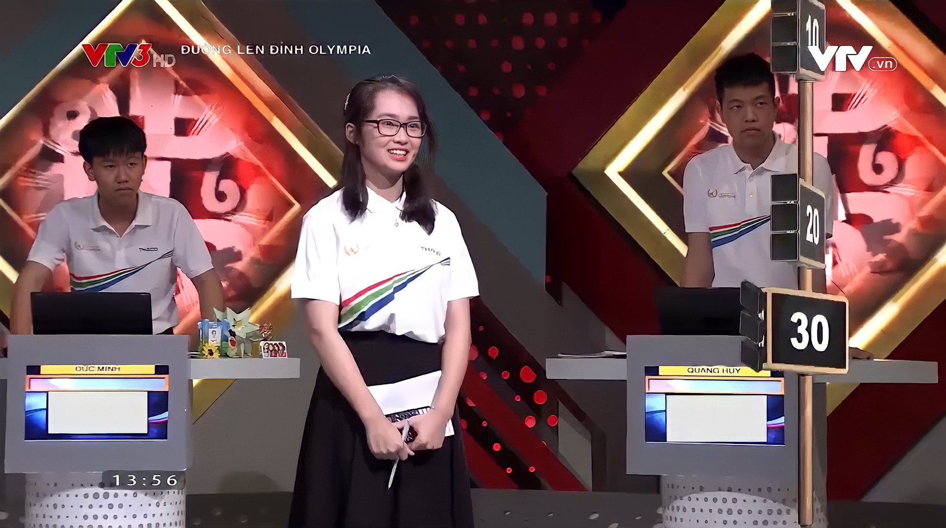 Nữ sinh cùng trường với Siêu trí tuệ Hà Việt Hoàng gây sốt Olympia - 4
