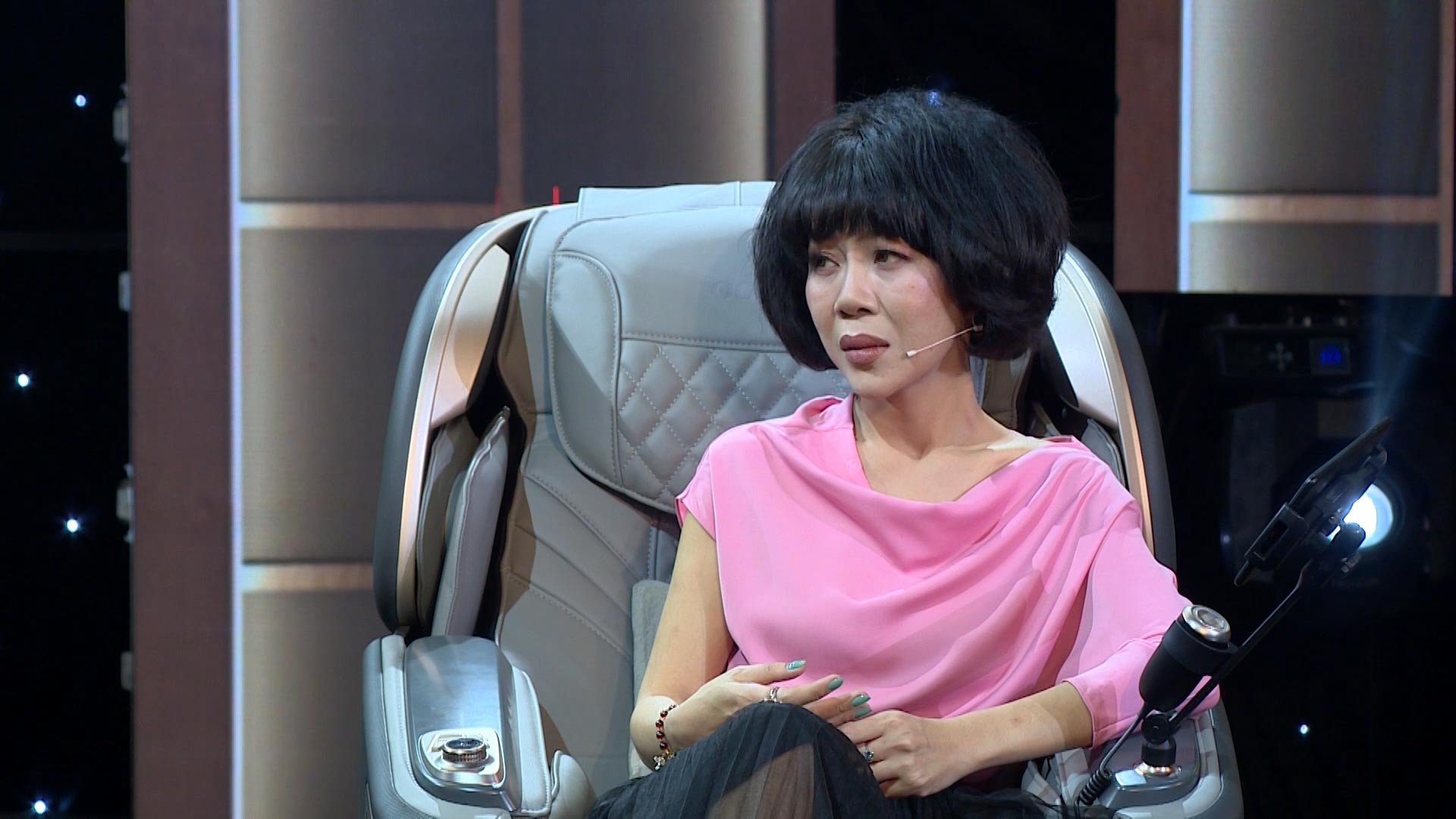 MC Trác Thuý Miêu phát ngôn đàn bà không làm việc nhà thì làm được cái gì, tiến sĩ Nguyễn Phương Mai phản biện sâu sắc, thâm thuý dậy sóng cộng đồng mạng - Ảnh 4.