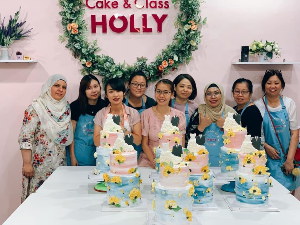 Cô giáo Hằng Híp chia sẻ về nghề làm bánh và khóa học giúp đỡ hàng nghìn người kinh doanh thành công trong đại dịch - Ảnh 1.