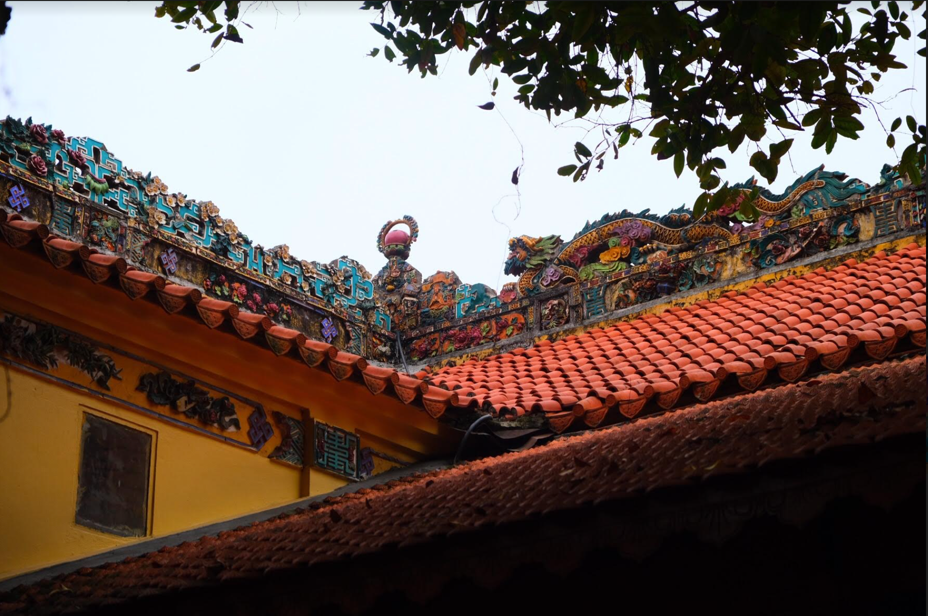 Kiến trúc độc đáo của ngôi chùa gốm sứ duy nhất ở Hà Nội - 3