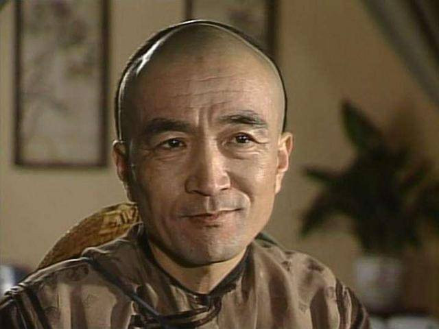 25 năm sau Tể tướng Lưu gù: Phim vận vào đời Lưu Dung và Hòa Thân - 4