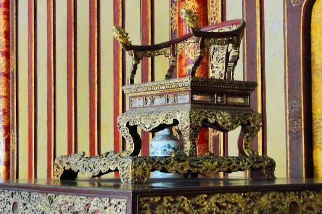 Ngắm ngôi điện đặt ngai vàng vua Nguyễn trước khi trùng tu - 19