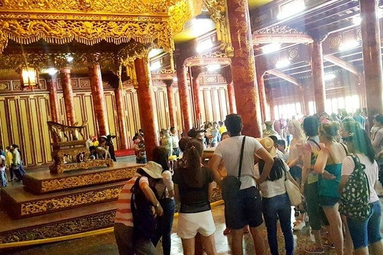 Ngắm ngôi điện đặt ngai vàng vua Nguyễn trước khi trùng tu - 2