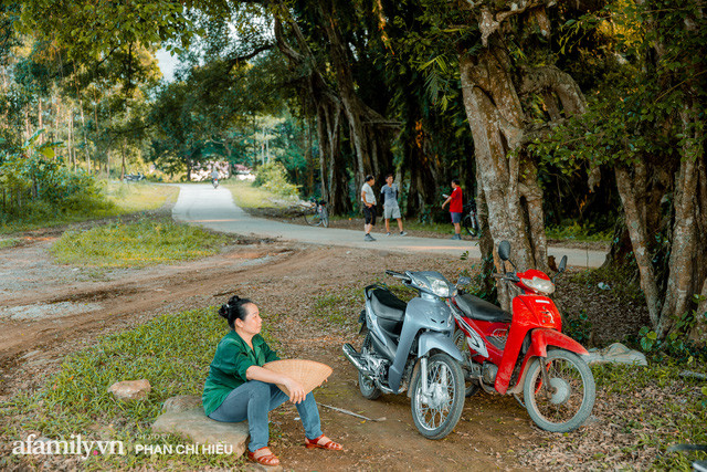  Ngôi làng độc nhất Việt Nam sở hữu CHIẾC CỔNG CÒN SỐNG SUỐT 800 NĂM, được công nhận là di sản và là bối cảnh của không biết bao nhiêu bộ phim đình đám  - Ảnh 2.