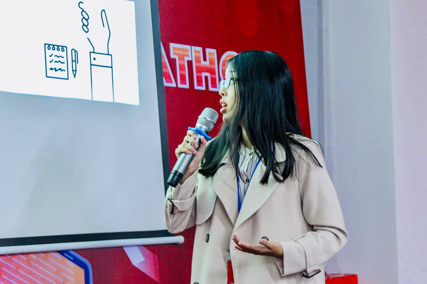 Nữ sinh Việt đỗ ĐH Michigan top đầu của Mỹ do viết phần mềm về Covid-19 - 4