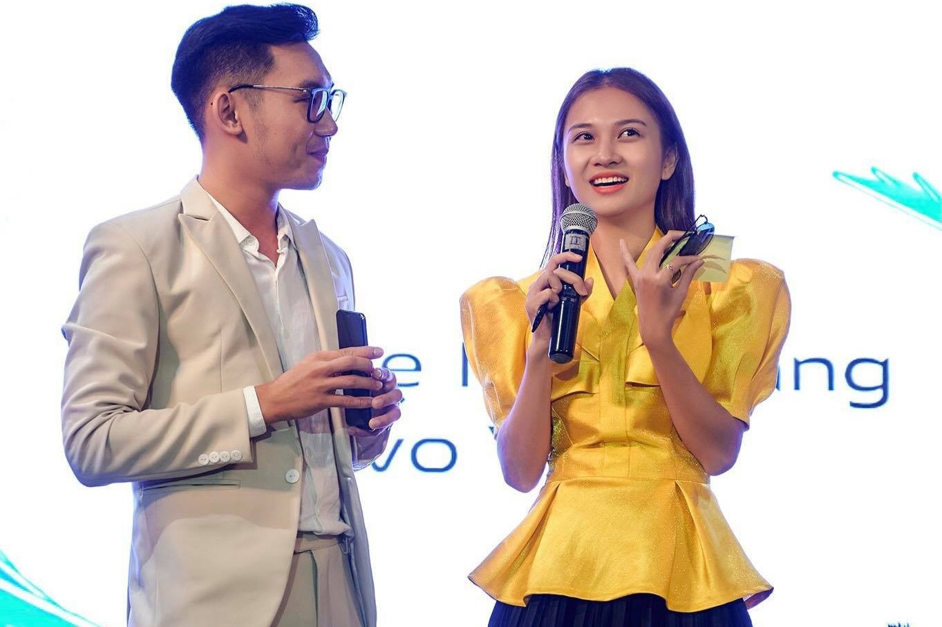 Nữ MC xinh đẹp chuyển sang bán sữa dinh dưỡng vì ế show mùa dịch - 3