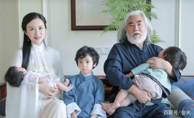 Ở tuổi 70, đạo diễn phim võ hiệp Trương Kỷ Trung mừng con gái tròn một tuổi - 9