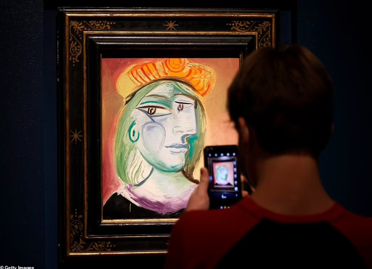 Tranh Picasso treo hai thập kỷ trong nhà hàng có giá... 2.500 tỷ đồng - 2