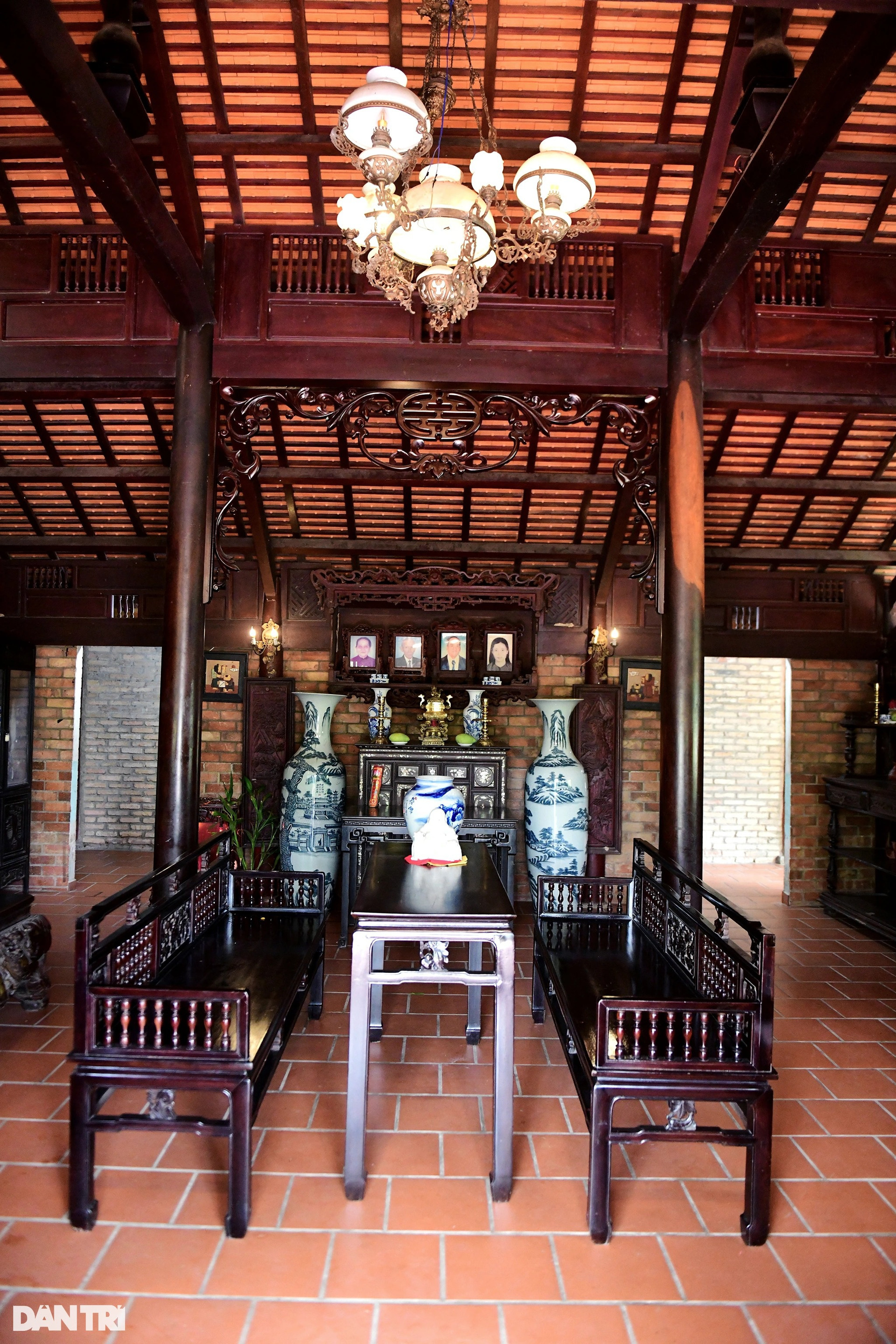 Khu nhà cổ mang kiến trúc Nam bộ xưa trị giá hơn 20 tỷ đồng ở Sài Gòn - 4