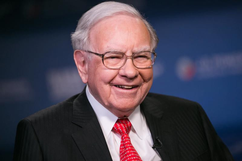 Tiếc nuối của Warren Buffett: Nếu có thể quay trở lại thời 20 tuổi, tôi sẽ làm những điều này để cuộc sống hạnh phúc hơn  - Ảnh 1.