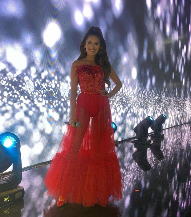 Kim Duyên trình diễn bùng nổ và tự tin tại bán kết Hoa hậu Hoàn vũ 2021 - 1