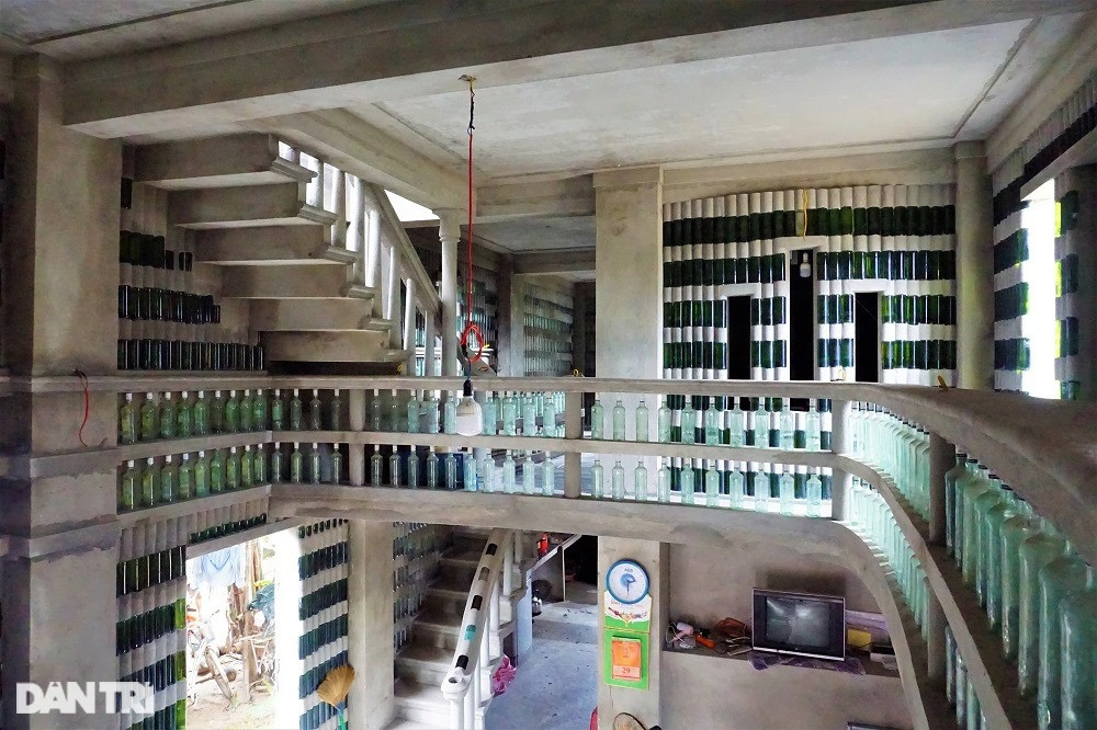 Dị nhân 15 năm nhặt vỏ chai về xây ngôi nhà độc nhất vô nhị ở Quảng Nam - 14