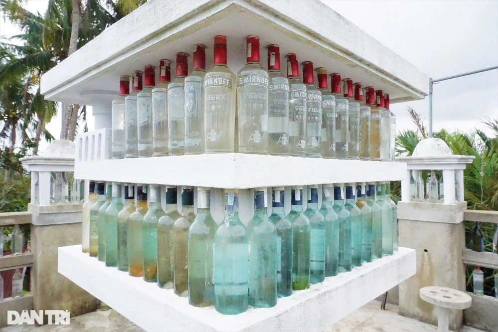 Dị nhân 15 năm nhặt vỏ chai về xây ngôi nhà độc nhất vô nhị ở Quảng Nam - 15