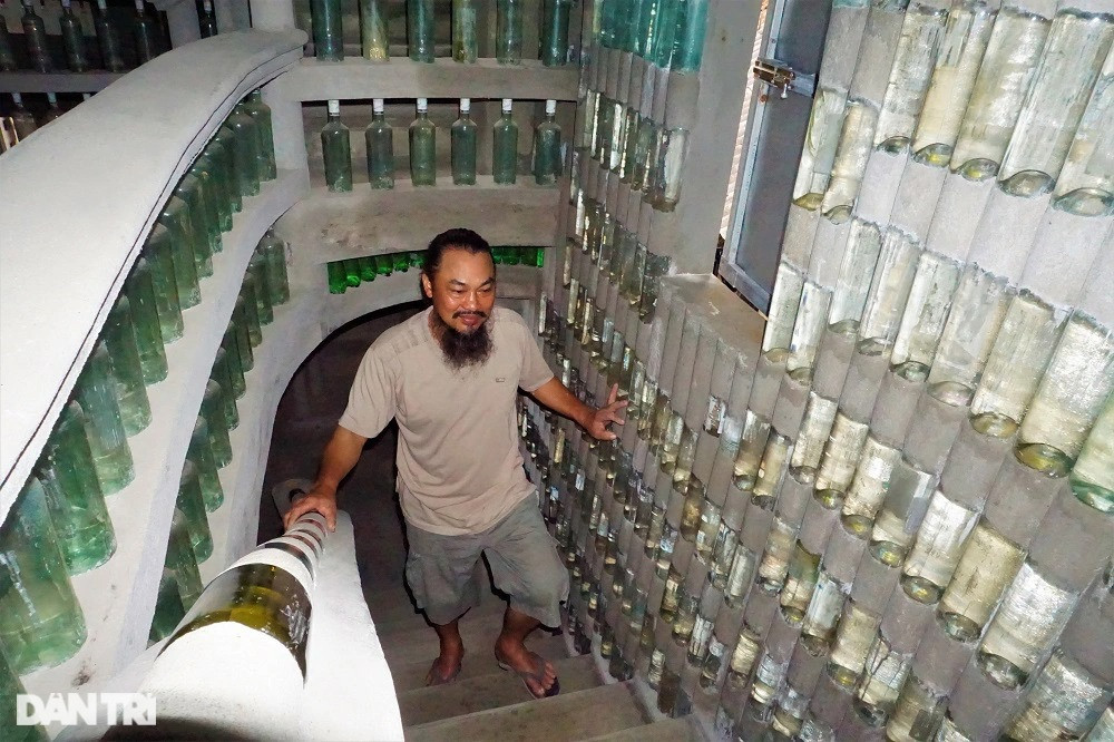 Dị nhân 15 năm nhặt vỏ chai về xây ngôi nhà độc nhất vô nhị ở Quảng Nam - 16