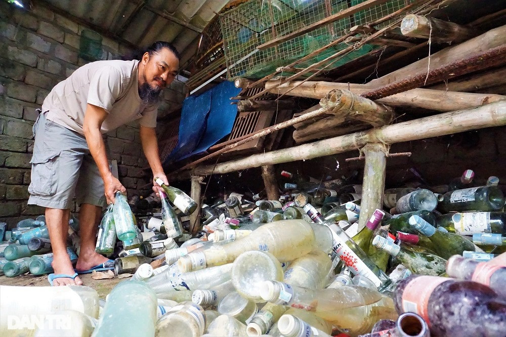 Dị nhân 15 năm nhặt vỏ chai về xây ngôi nhà độc nhất vô nhị ở Quảng Nam - 3
