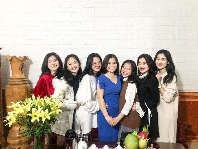 Hot nhất MXH lúc này: Dân mạng Nghệ An - Hà Tĩnh thi nhau giành kỷ lục sinh nhiều con gái nhất, 1 gia đình có 12 công chúa đang dẫn đầu cuộc đua - Ảnh 1.