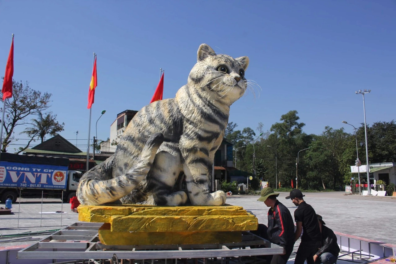 Linh vật mèo Tết Quý Mão tại Quảng Trị ra mắt khiến dân mạng trầm trồ - 2
