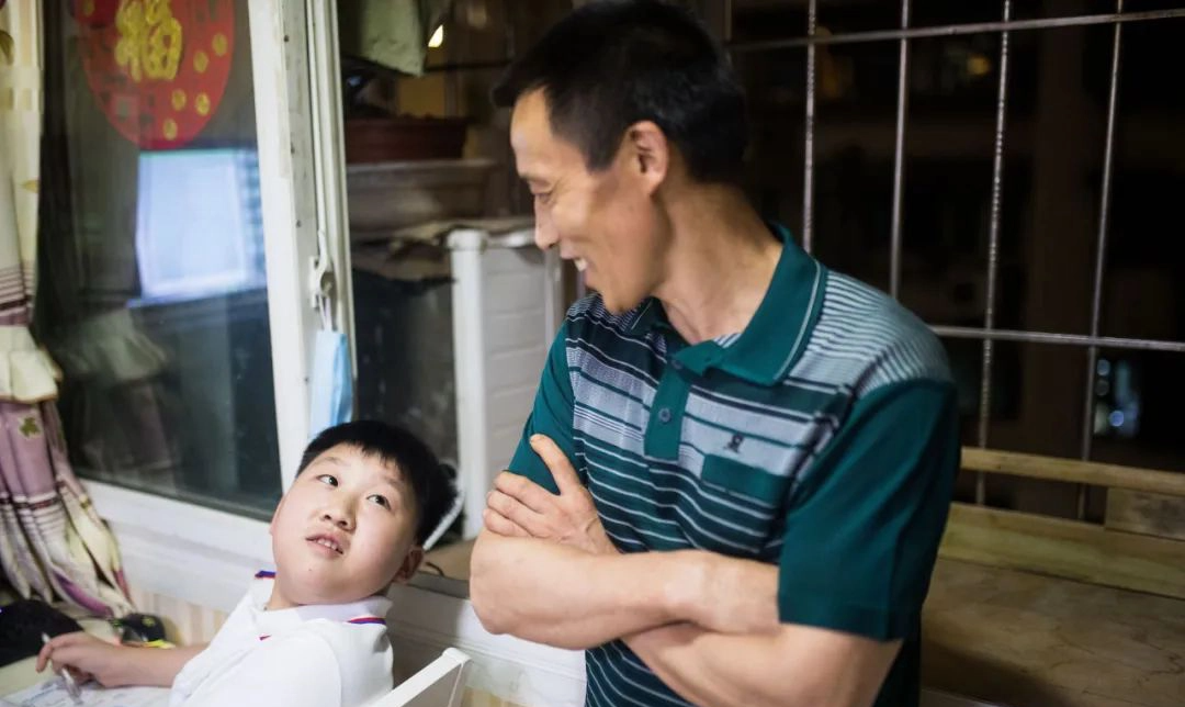 Cuộc sống hiện tại của hai cha con từng khiến cả Trung Quốc xúc động bởi bức ảnh nổi tiếng 13 năm trước: Chúng tôi chỉ là người tầm thường! - Ảnh 5.