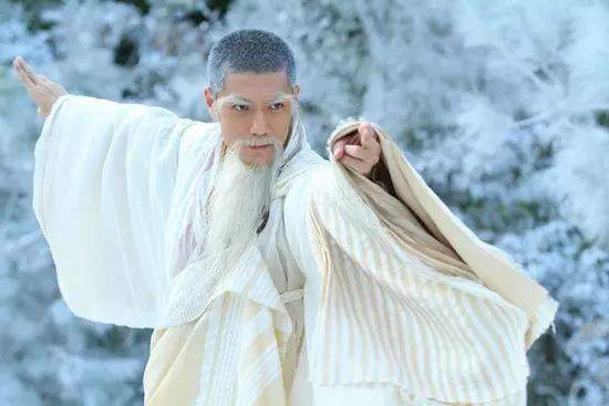Top 6 lão cao thủ võ công mạnh nhất của Kim Dung: Chu Bá Thông thứ 5, Vô Danh Thần Tăng thua một người - Ảnh 1.