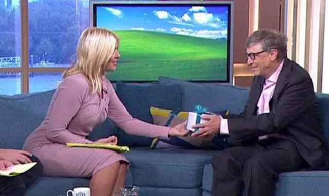(Vân) (Video) Vụ Bill Gates tặng nữ MC séc trắng là sai sự thật: Quỹ Gates Foundation khẳng định không có chuyện như vậy - Ảnh 3.