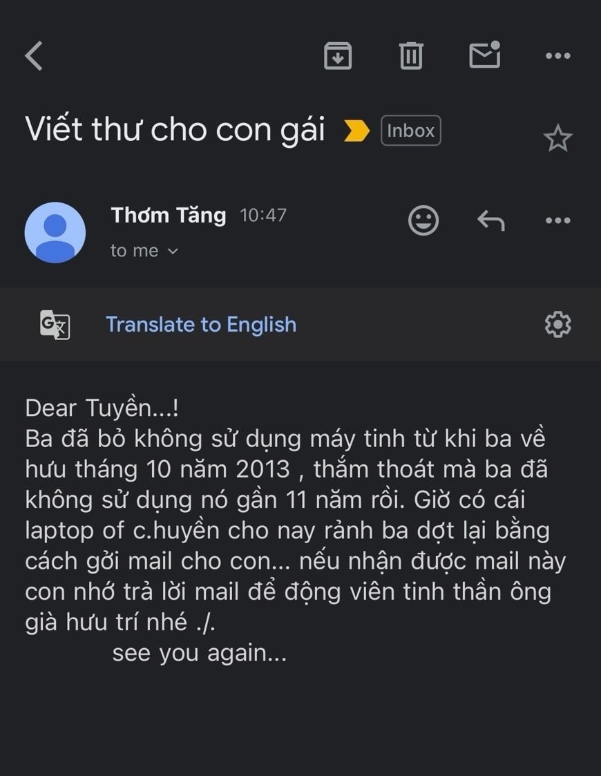 Điều bất ngờ phía sau câu chuyện bố 70 tuổi viết email gửi con gái 