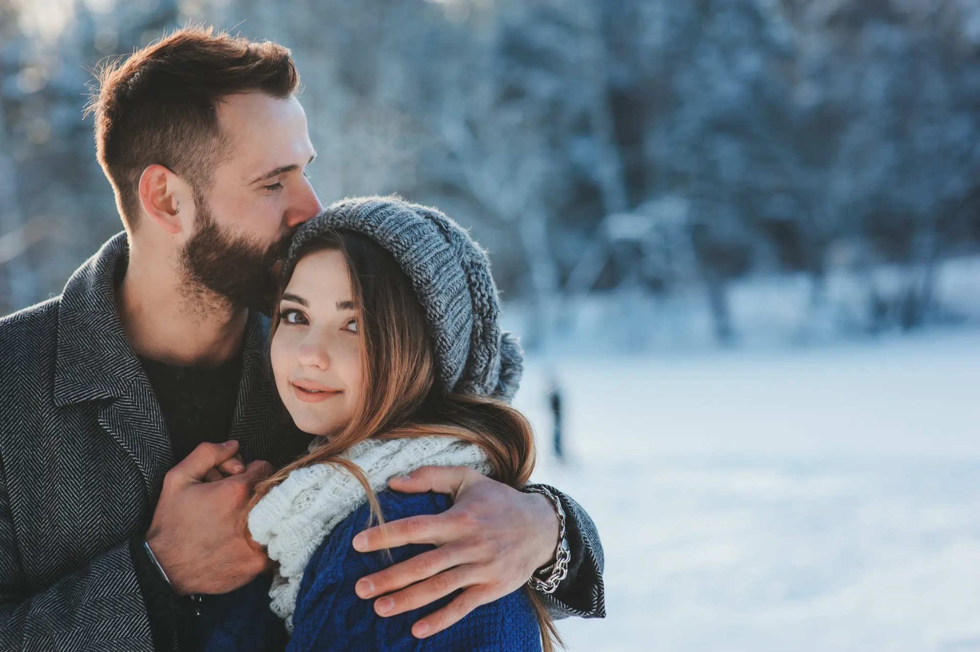 Gen Z rộ trào lưu yêu tạm bợ: Cuối năm hẹn hò, đầu năm sau chia tay - 1