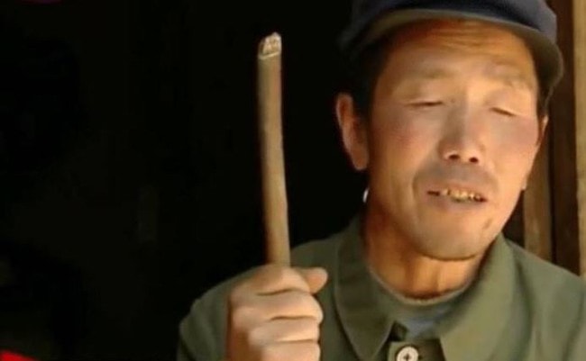 Trải nghiệm cuộc sống của nhà giàu, cậu bé nông thôn nói đúng 1 câu khiến người lớn sững sờ: Đứa trẻ này quá tỉnh táo!- Ảnh 2.
