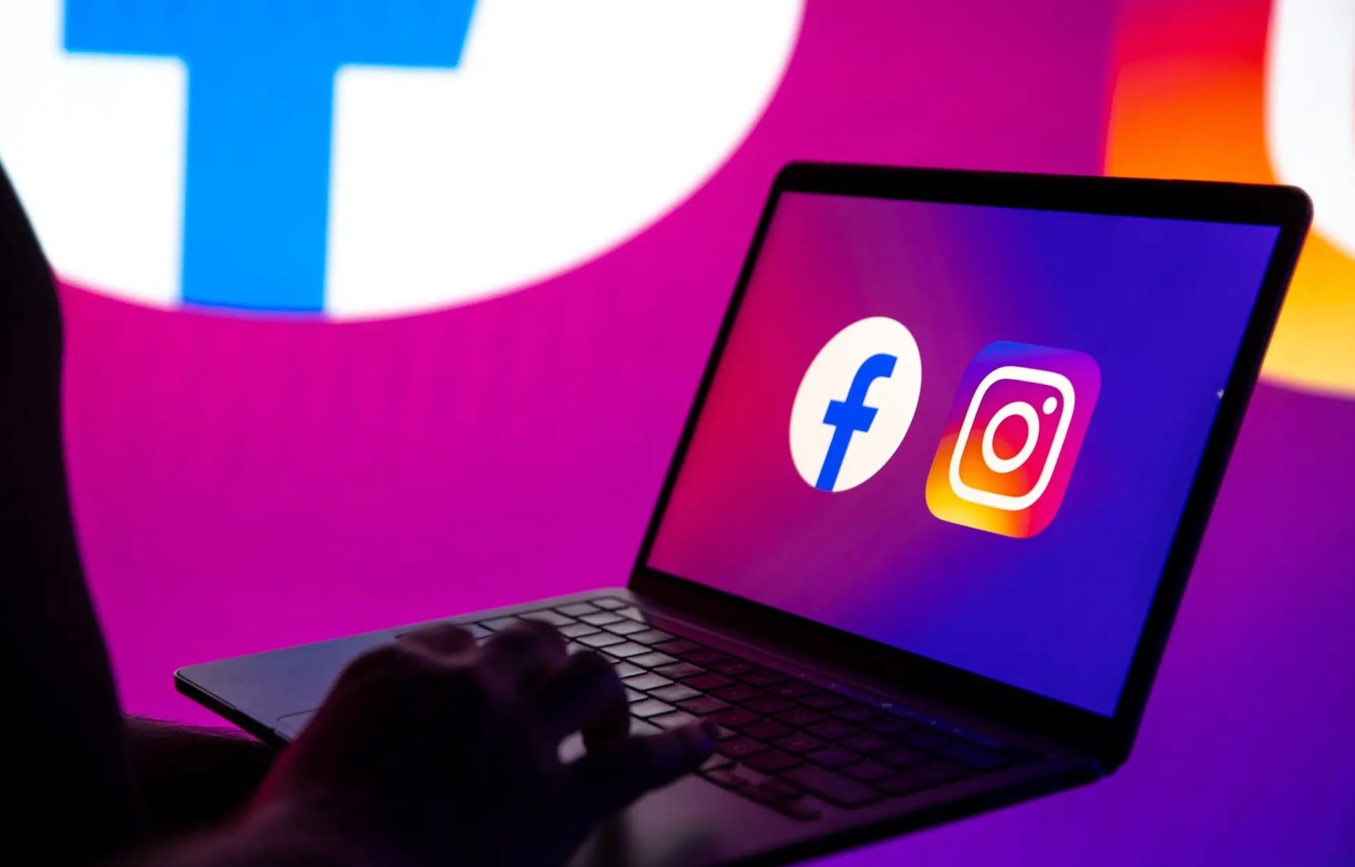 cuoc-chien-ngam-cua-meta-email-noi-bo-he-lo-cang-thang-giua-instagram-va-facebook-2-copy.jpg