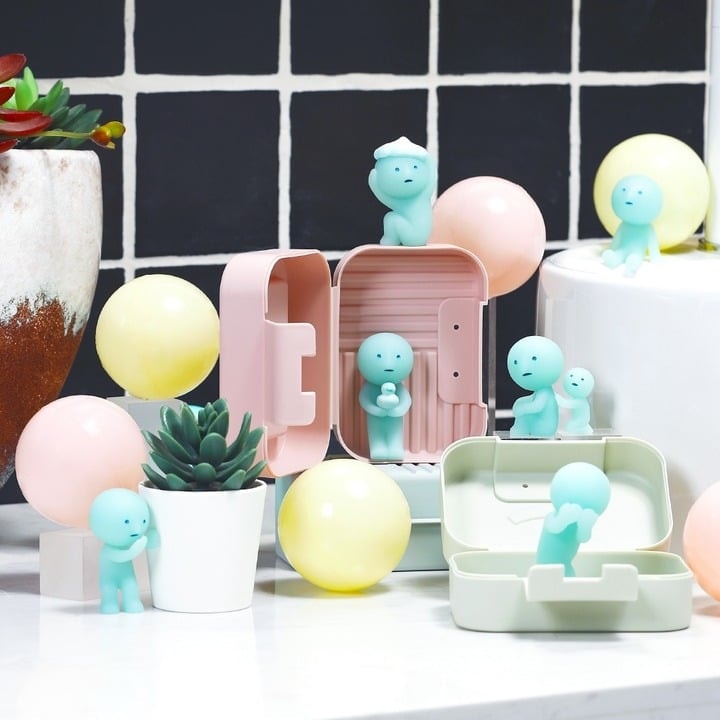Smiski là gì mà giới trẻ đua nhau 'đập hộp'?- Ảnh 2.