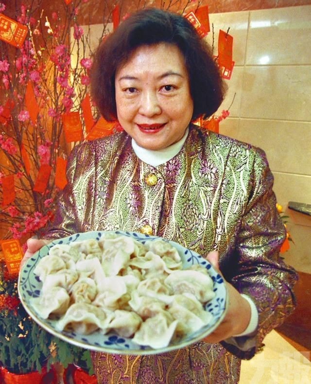 Năm 1977, 1 người phụ nữ tay trắng bị phụ bạc, 20 năm sau, bà khiến chồng cũ 