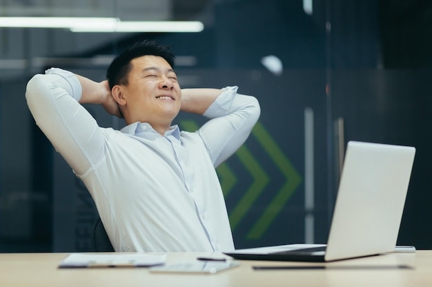 Deadline dí sát gáy, sếp giục liên tục? Cứ bình tĩnh trì hoãn, não bạn sẽ sáng tạo hơn- Ảnh 3.