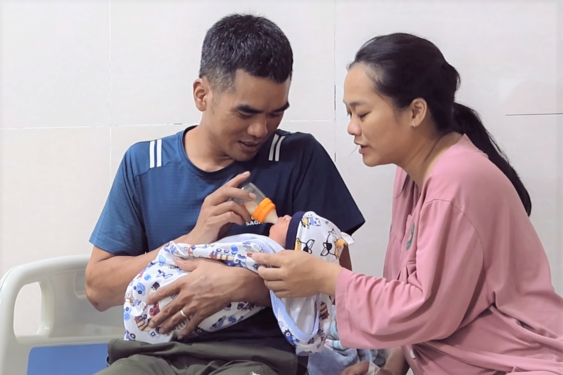 Chuyện tình cổ tích của cô gái liệt hai chân và chàng trai khỏe mạnh - 5