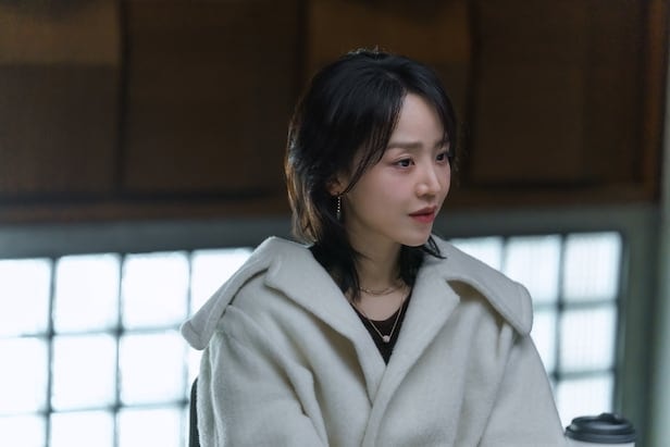 Mặt trái của tham vọng làm giàu trong The Art of Sarah- Ảnh 2.