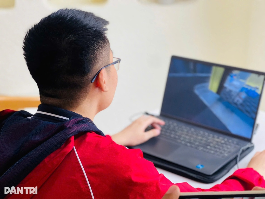 Từ chiếc máy tính cũ, nam sinh Bách khoa thắng lớn với “Tiệm phở anh Hai” - 2